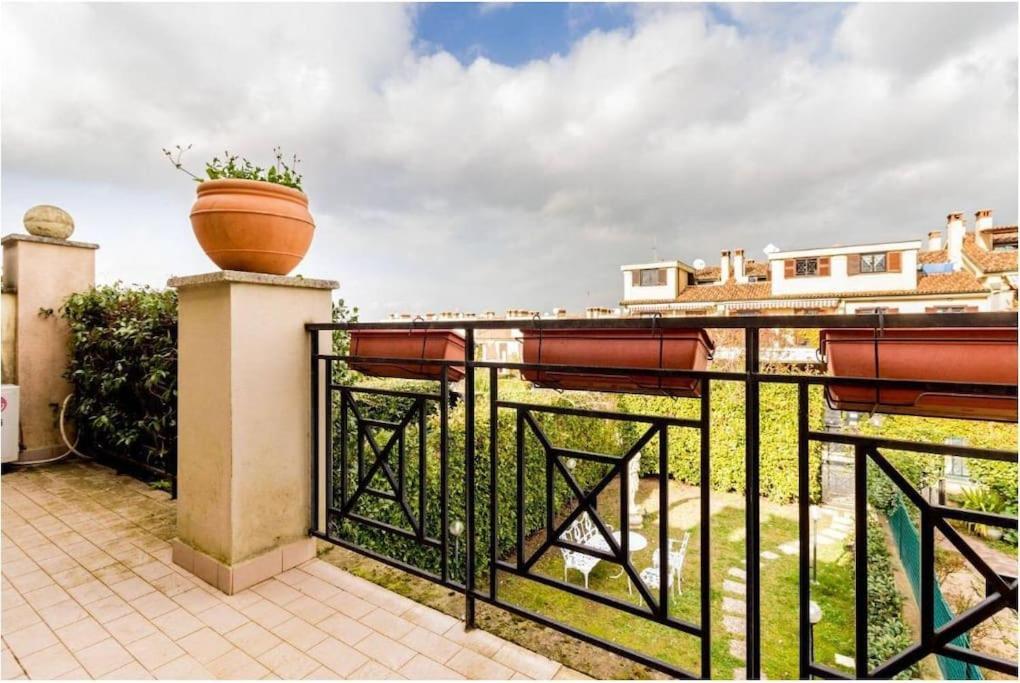 Villa Gurrieri Rome Exterior photo